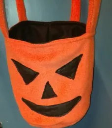 Oranje Halloween Emmer slaapplek voor tamme ratjes