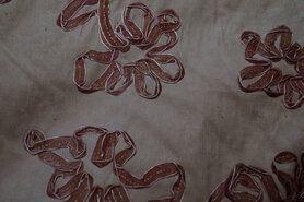 Ribcord und Velvet - R7 Rippe fein bestickt Girlande beige