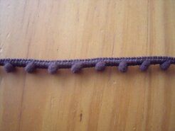 Kugelband - Mini-Pomponborte braun