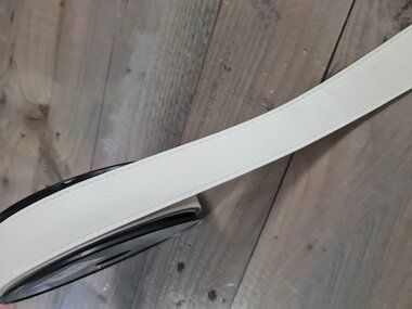-Kunstleder Band weiß 30mm (F403.30.002) - Kunstleder Band weiß 30mm (F403.30.002)
