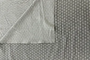 134589-tricot-stof-hartjesstreepjes-lichtgrijs-jt23-tricot-stof-hartjesstreepjes-lichtgrijs-jt23.jpg