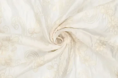 141536-tencel-stof-embroidery-bloemen-creme-21514-022-tencel-stof-embroidery-bloemen-creme-21514-022.webp