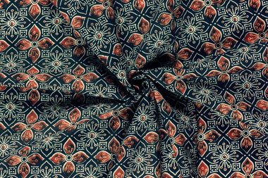 143850-katoen-stof-batik-voile-bloemen-indigo-23370-006-katoen-stof-batik-voile-bloemen-indigo-23370-006.jpg