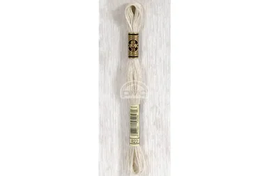 -DMC Mouliné splijtzijde - beige - 0822 - DMC Mouliné splijtzijde - beige - 0822