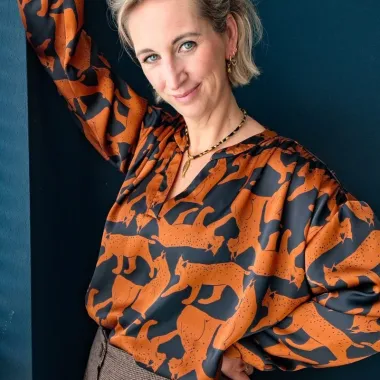 -Bel'Etoile naaipatroon - Lucia blouse voor dames & tieners - Bel'Etoile naaipatroon - Lucia blouse voor dames & tieners