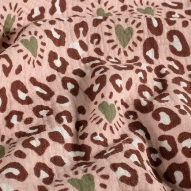 -Mousseline stof - dierenprint & hartjes - lichtroze - 27/25332-012 - Mousseline stof - dierenprint & hartjes - lichtroze - 27/25332-012