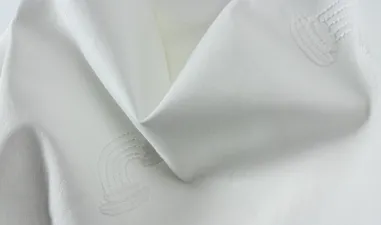 KC - Quality stoffen - Katoen stof - geborduurd regenboog - wit - 2337-050