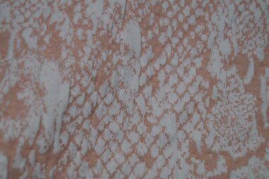 Stoffe - S47 Jersey Schlangenprint lachs