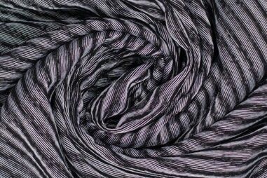 Uitverkoop - Viscose stof - gestreept - zwart - 320084-999
