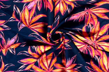 86% viscose, 14% polyamide stoffen - Viscose stof - nylon crepe - bloemen - marine - 21134-008