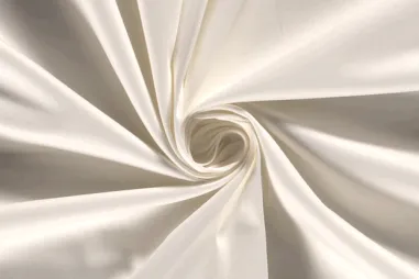 185gr/M² - Katoen stof - stretch satijn - gebroken wit - 3122-051