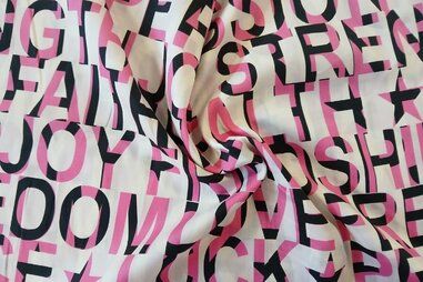 Zwarte stoffen - Katoen stof - letters - wit zwart fuchsia - JT 294