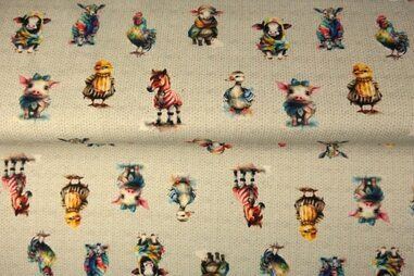 Stenzo stoffen uitverkoop - Tricot stof - digitaal dieren - gebroken wit - 24200-02