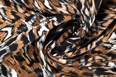 Bruine stoffen - Viscose stof - twill - luipaardprint - bruin - 24000-520