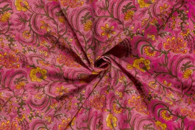 80gr/M² - Katoen stof - batik - voile - bloemen - roze - 23386-014