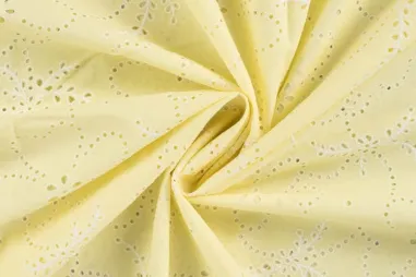 Luftige - Broiderie stof - katoen voile - puff bloemen - zacht geel - 48145-821