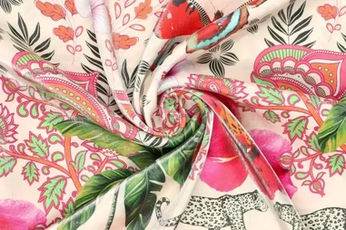 Glanzende stoffen - Viscose stof - digitaal shinio goa tropics - gebroken wit - 22504-030
