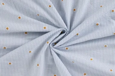 100gr/M² - Embroidery stof - seersucker - strepen & bloemetjes - lichtblauw - 48140-920