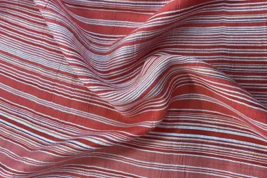 Texture dunkelbordeaux (2795-19) - Polyester stof - strepen - rood - JT805