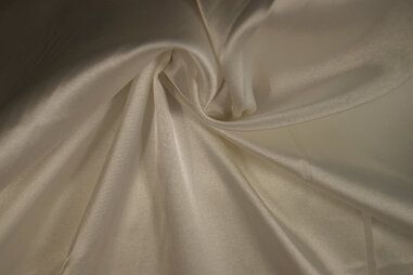 Ecru stoffen - Satijn stof - lichte stretch - off-white - 4241-051