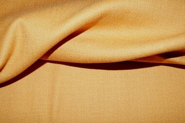48% katoen, 25% linnen, 24% viscose, 3% elastan stoffen - Linnen stof - Stretch linnen - oker - 0591-580