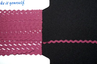 Bordeauxrood - Zigzag band bordeaux